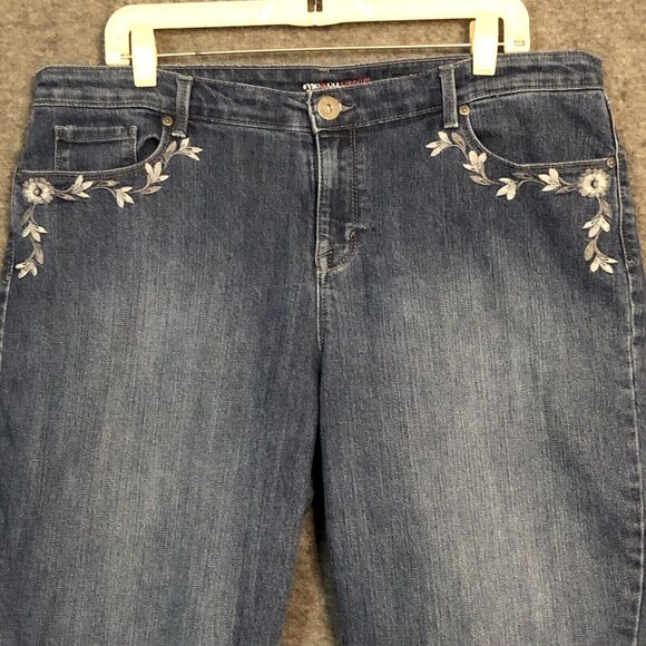 Denim &Co Jeans Womens 16 Comfort Stretch 38X28 Ankle Blue FLOWER EMBROIDERED - Picture 1 of 10
